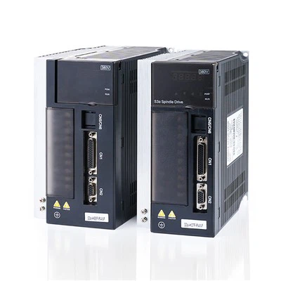 Qual é a precisão do controle de velocidade dos servoacionamentos de baixa te...